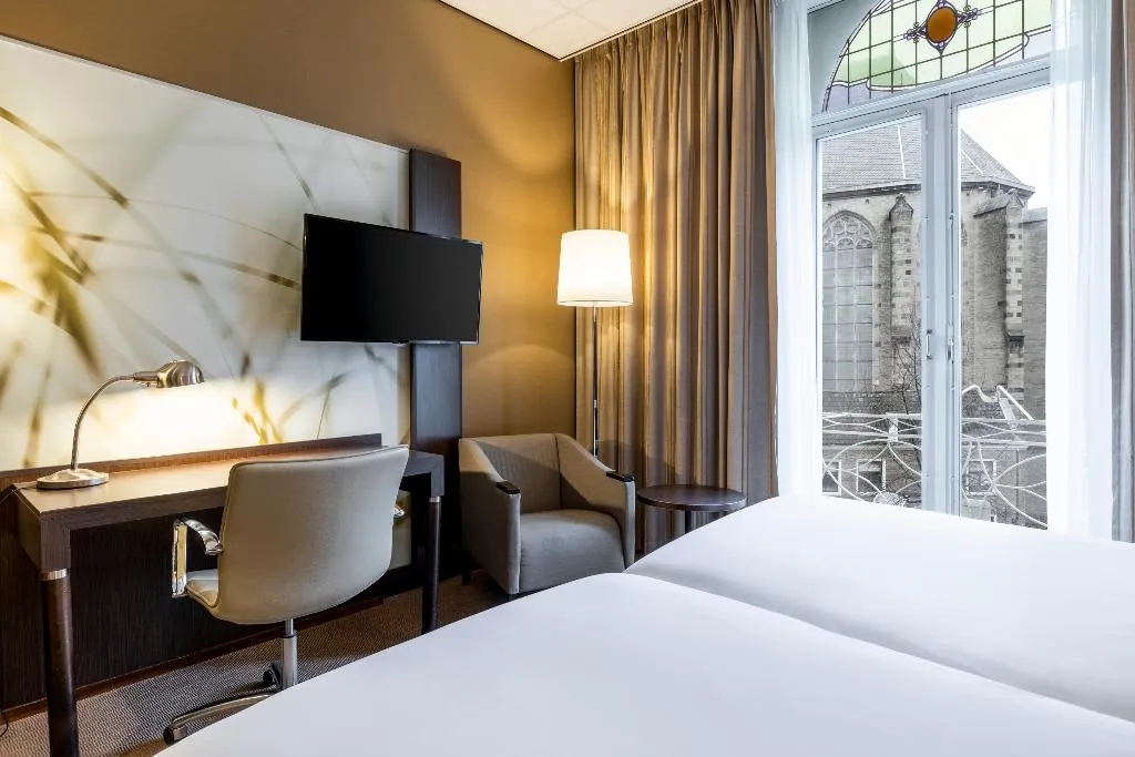 DOUBLE WITH VIEWS Room, NH Centre Utrecht, Amsterdam
