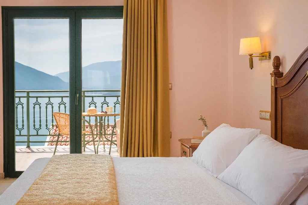 VILLA ONE BEDROOM Room, Kefalonia Bay Palace by GHH, Kefallinia