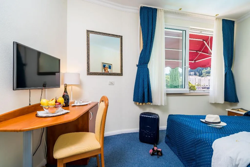 Double or Twin STANDARD Room, Boutique & Beach Hotel Villa Wolff, Dubrovnik