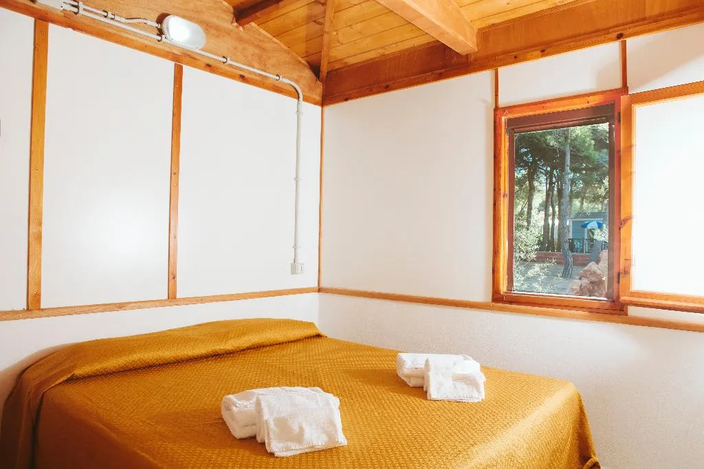 BUNGALOW CAPACITY 4 Room, Torre Del Porticciolo Camping - Village - Gampling, Alghero