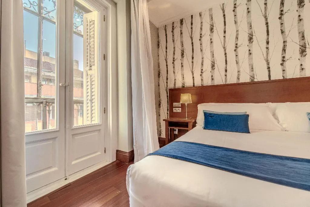 TRIPLE STANDARD Room, ITC Infantas by Soho Boutique, Madrid