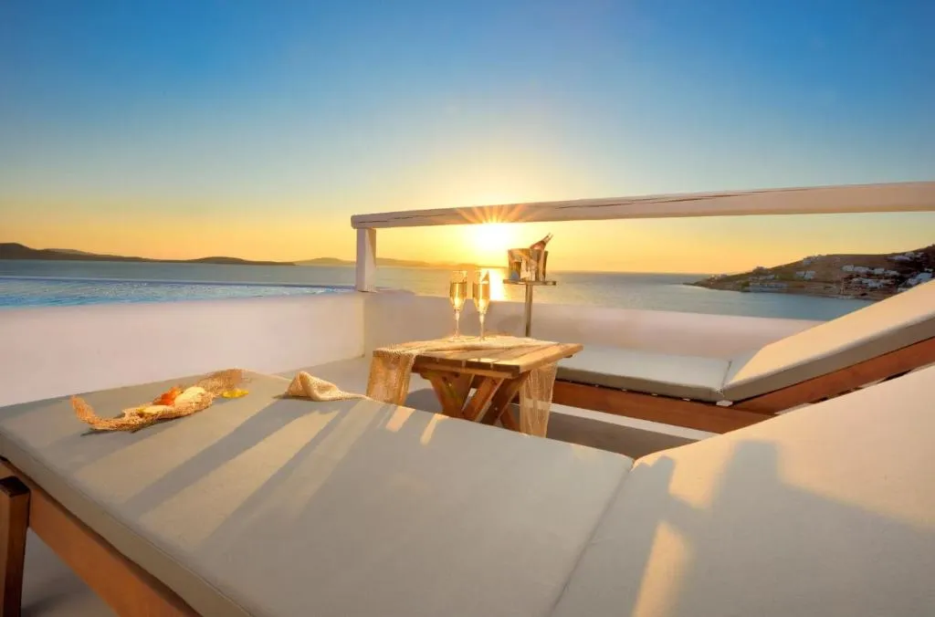 SUITE SEA VIEW WITH PRIVATE POOL Room, Amazon Mykonos Resort & Spa, Mykonos