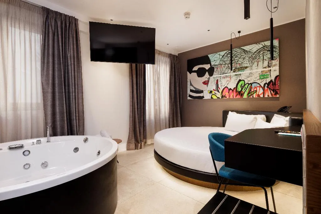JUNIOR SUITE STANDARD Room, The Corner Duomo Hotel, Naples
