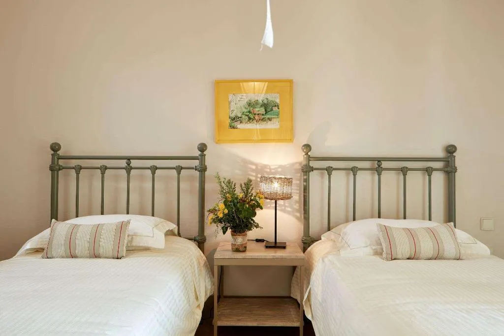 Room, Diles & Rinies, Mykonos