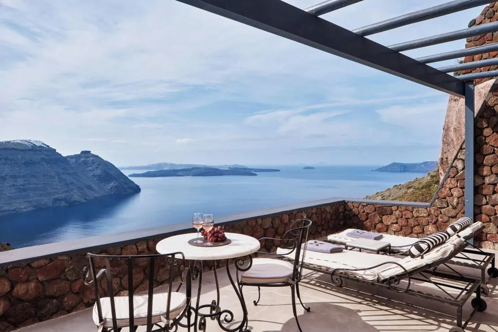 SUITE KING SIZE BED Room, San Antonio, Santorini