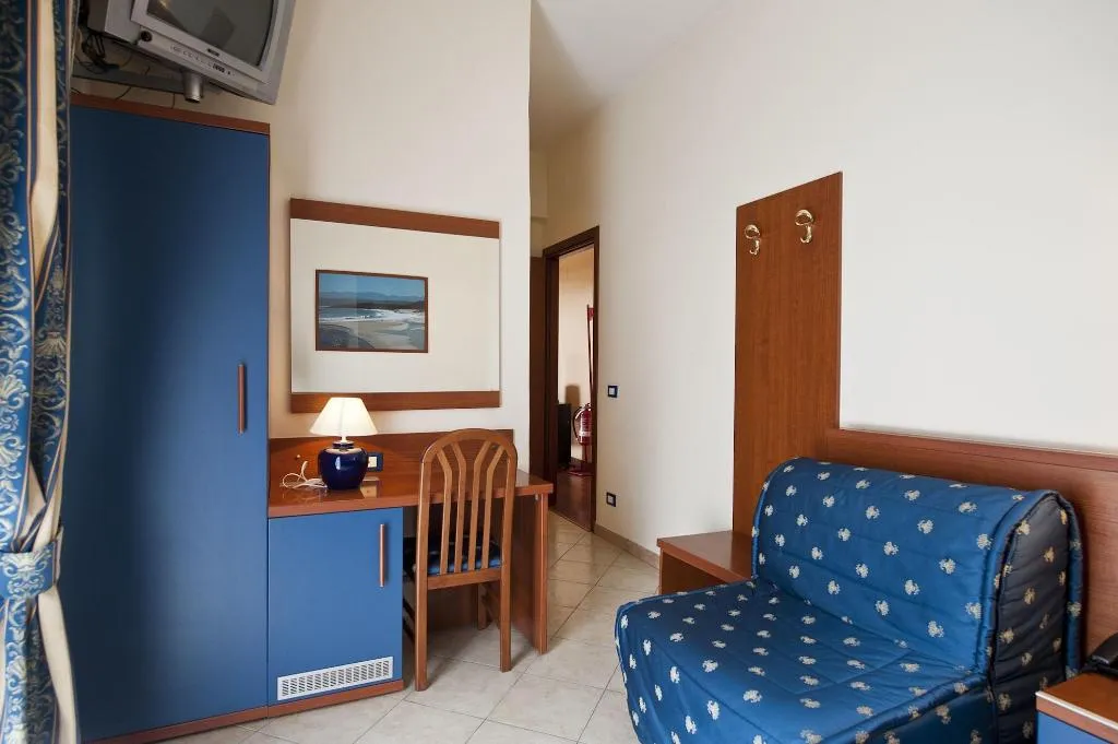 Room, Hotel 4 Pini, Rome