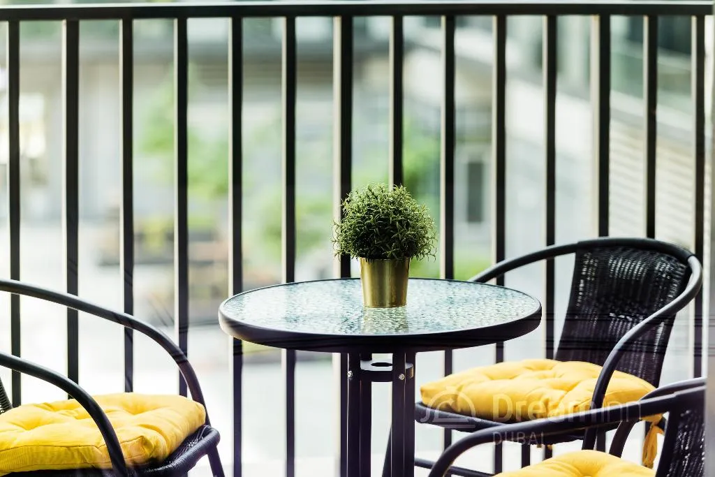 Terrace, Dream Inn Dubai Apartments - City Walk, Dubai