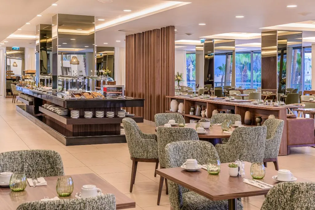 Restaurant, NAU Sao Rafael Suites, Algarve