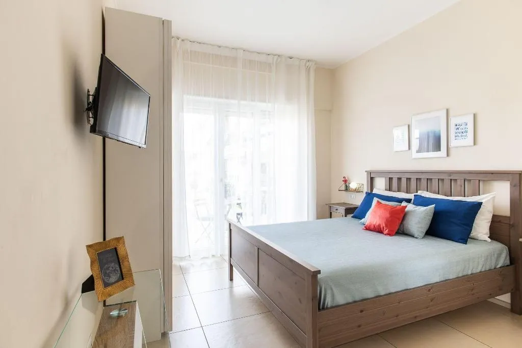 Room, B&B Toma la Luna, Naples