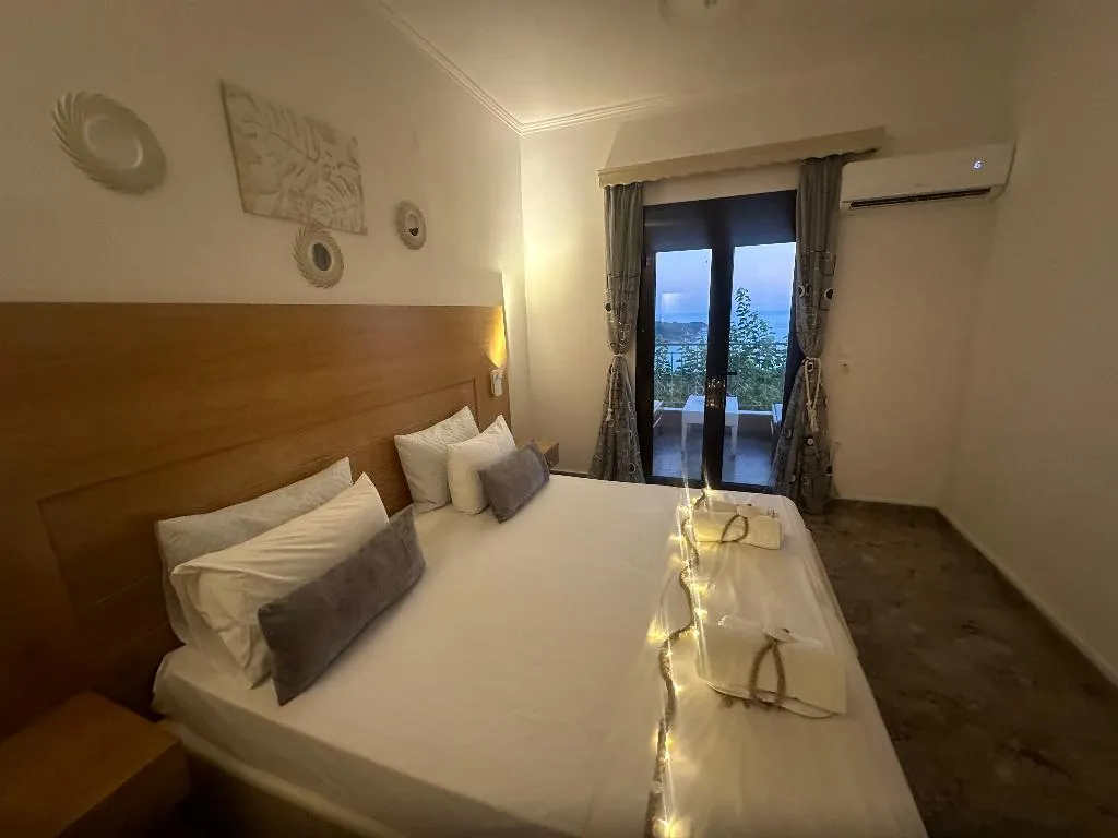 Double or Twin ONE BEDROOM ONE BATHROOM Room, Nikos Apartments Corfu, Corfu