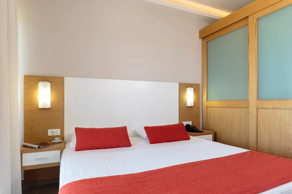 FAMILY ROOM STANDARD Room, Rodos Princess Beach Hotel, Rhodes