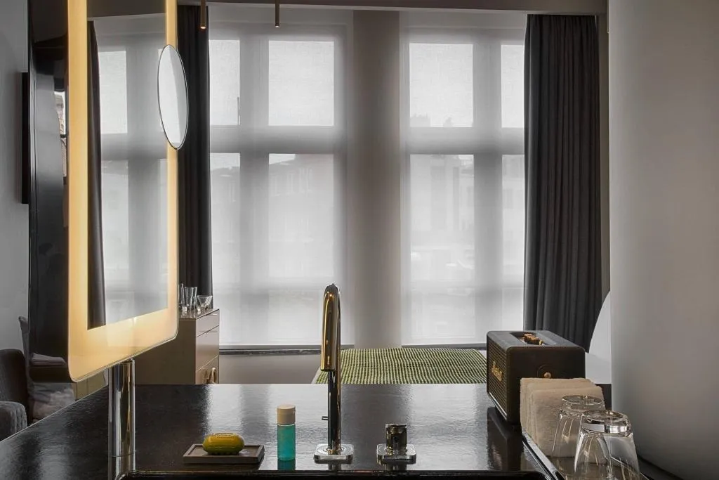 DOUBLE SUPERIOR WITH VIEWS Room, W Amsterdam, Amsterdam