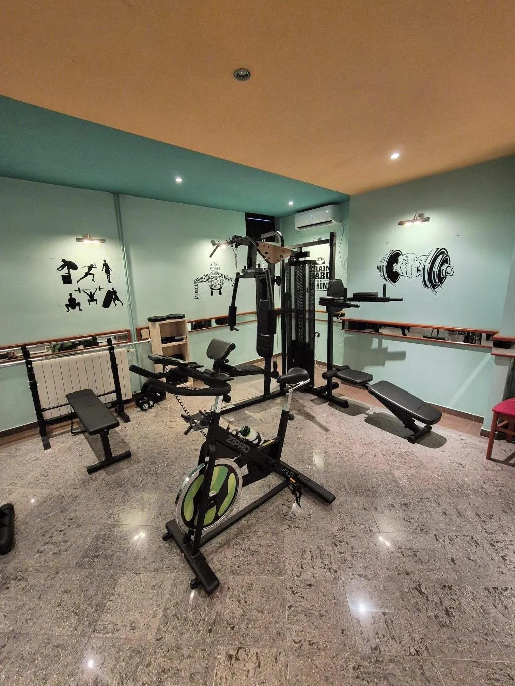 Sports and Entertainment, Guesthouse Varnica, Split