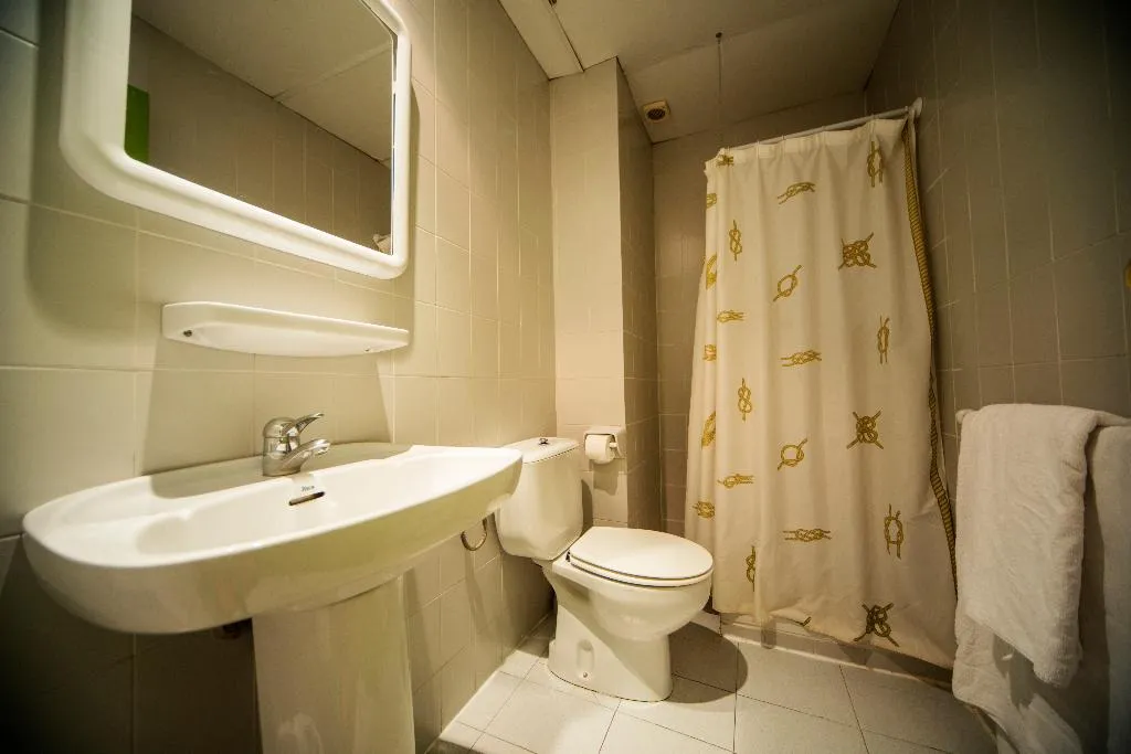 TRIPLE CAPACITY 3 Room, Hipic, Costa Brava