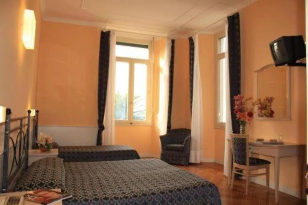 DOUBLE SINGLE USE STANDARD Room, Excelsior Splendide, Milan