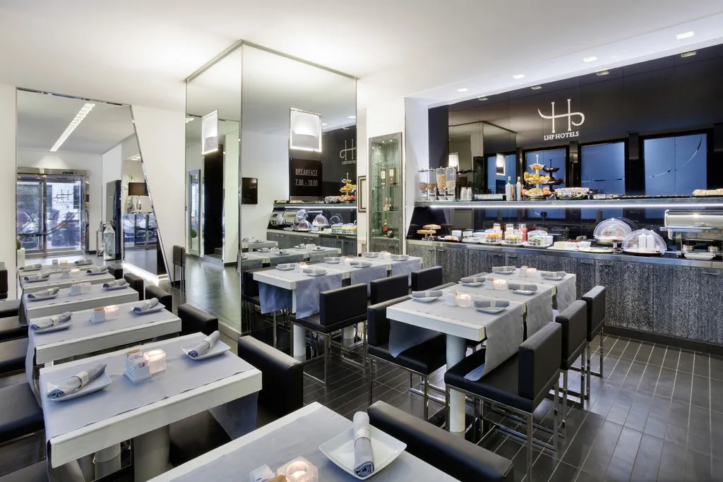 Bar, Lhp Napoleon, Milan