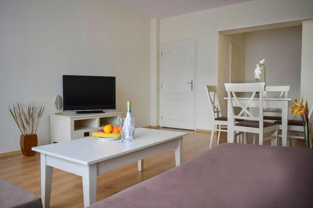Room, Flores Park, Bourgas