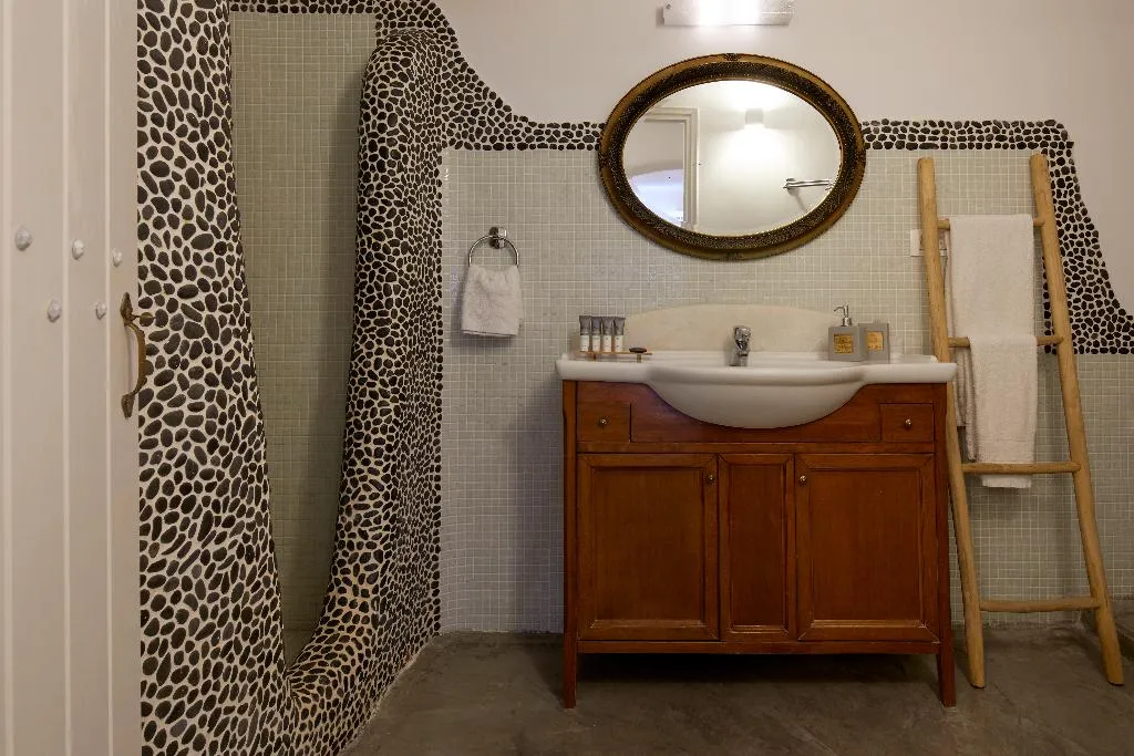 SUITE STANDARD Room, Suites of the Gods Cave Spa, Santorini
