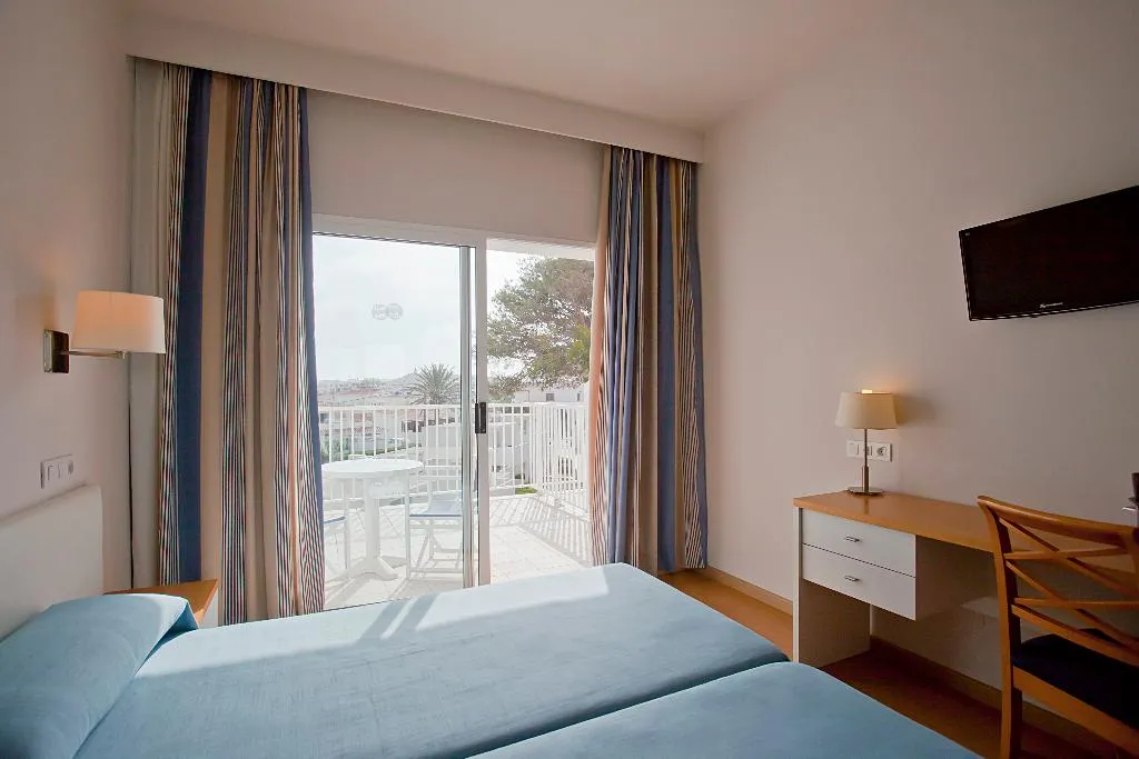 TWIN WITH BALCONY Room, Playa Azul, Menorca