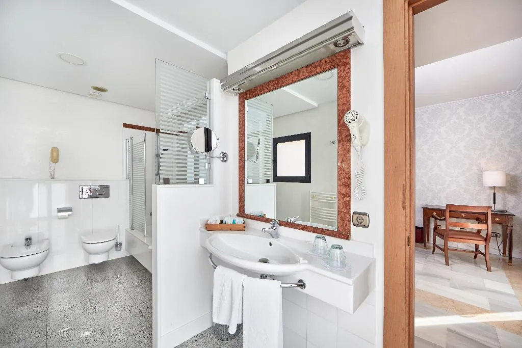Double or Twin SUPERIOR Room, Hotel Bordoy Continental Palma, Majorca