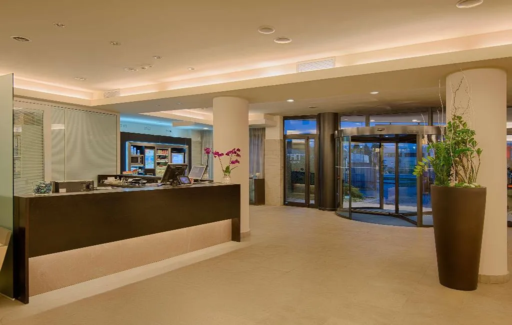 Lobby, NH Linate, Milan