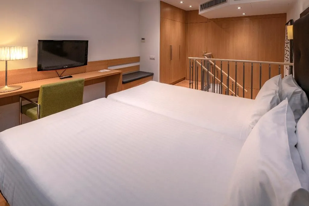 APARTMENT DUPLEX Room, Apartamentos Playa De Castelldefels, Barcelona