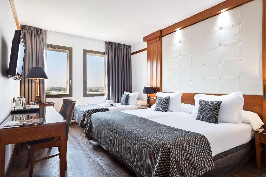 TRIPLE STANDARD Room, Best Western Premier CMC Girona, Costa Brava