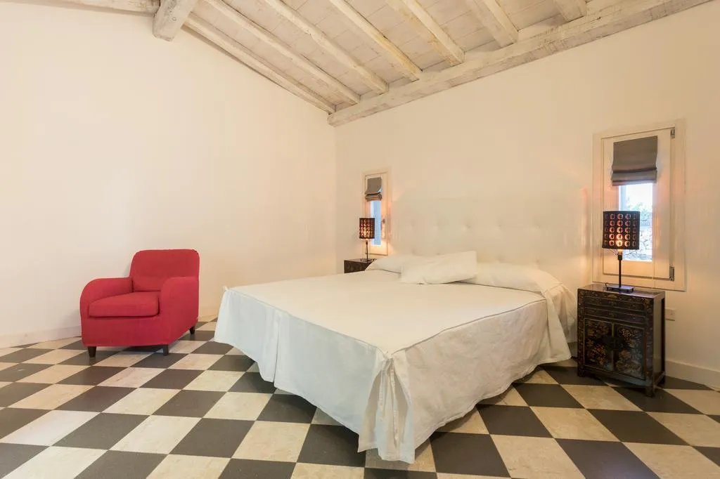 Room, La Petite Maison, Alghero