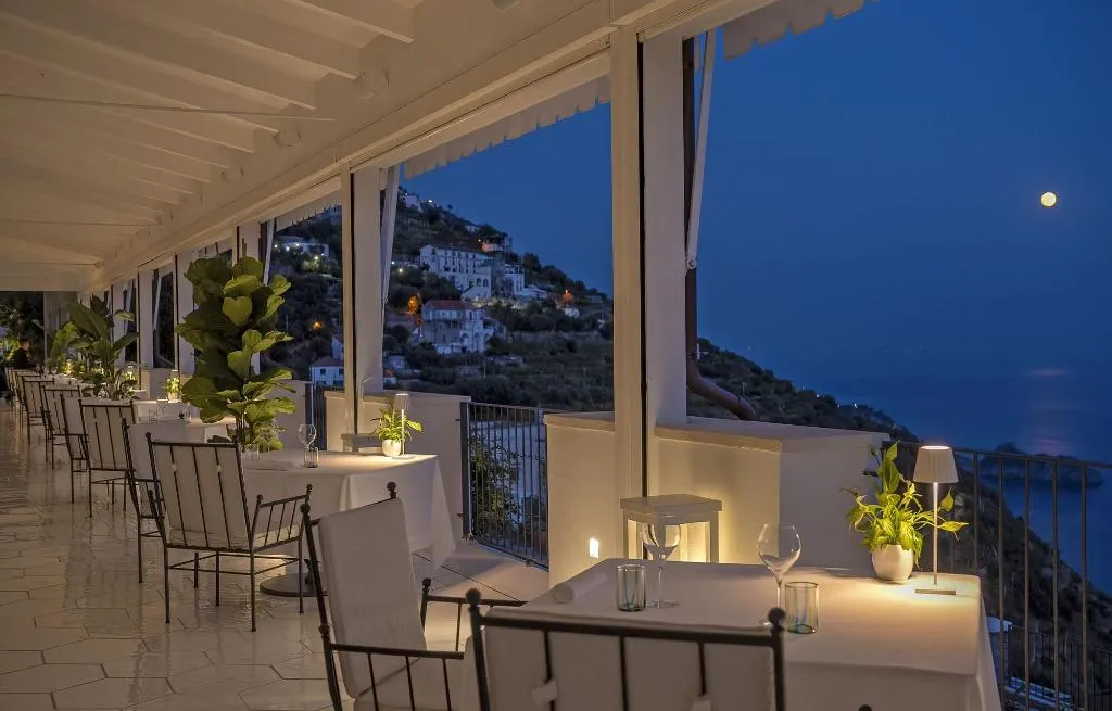 Restaurant, Furore Grand Hotel, Naples