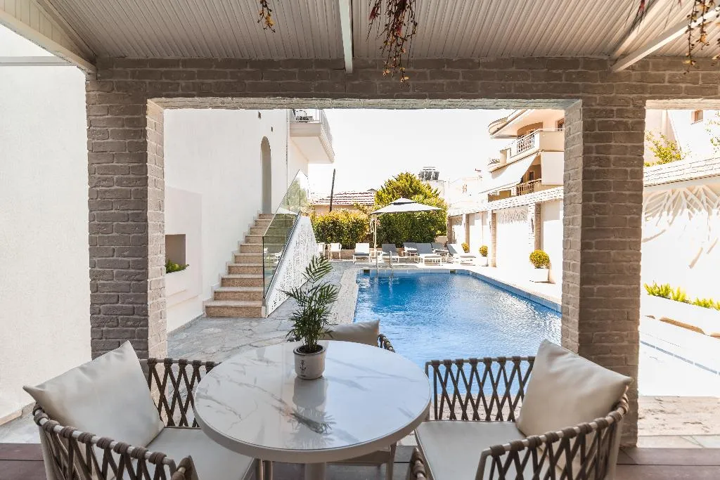 Pool, Alkyonis, Halkidiki
