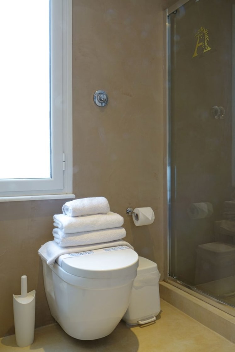Athens Version Luxury Suites, Athens