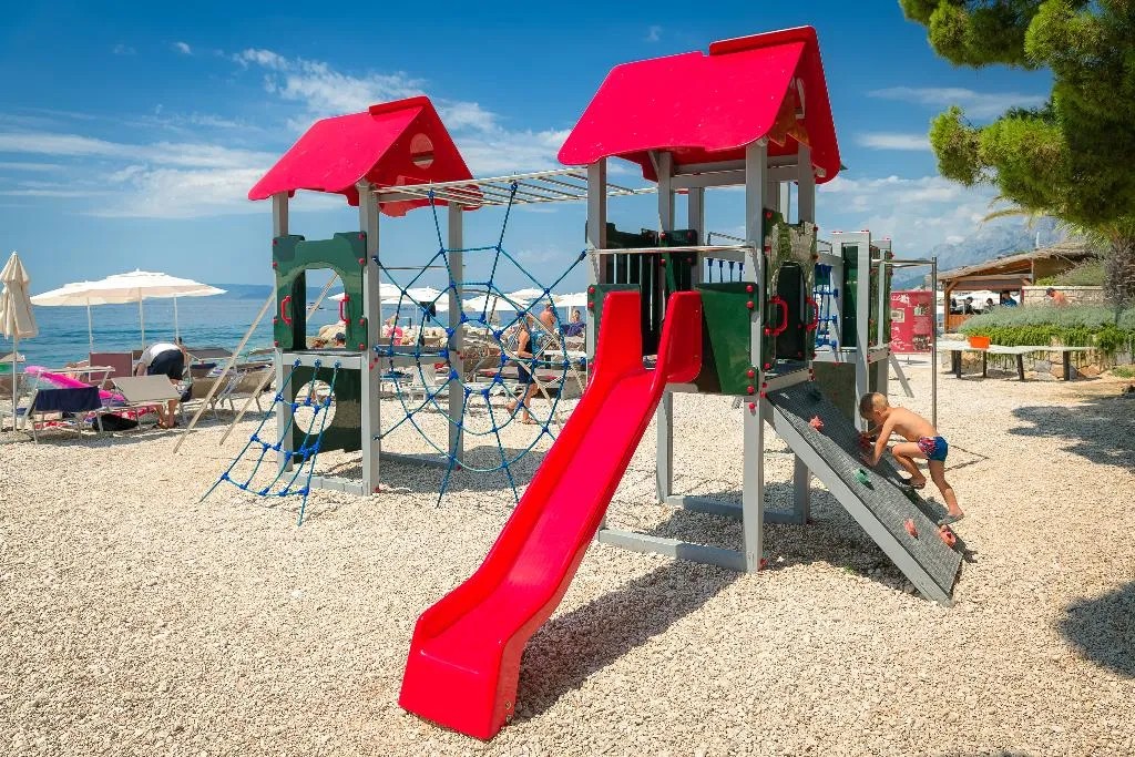 Sports and Entertainment, Medora Auri Family Beach Hotel, Split