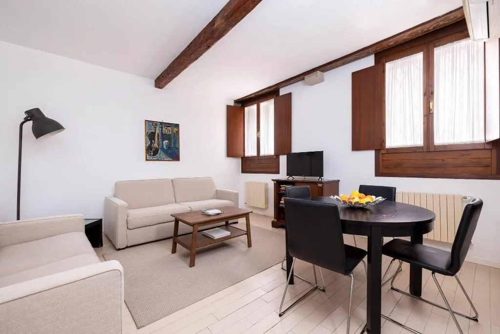 APARTMENT QUEEN BED NON SMOKING Room, Residence Ca' Foscolo, Venice