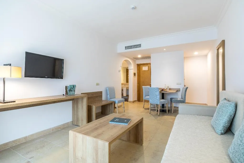 APARTMENT POOL VIEW Room, Zafiro Mallorca, Majorca
