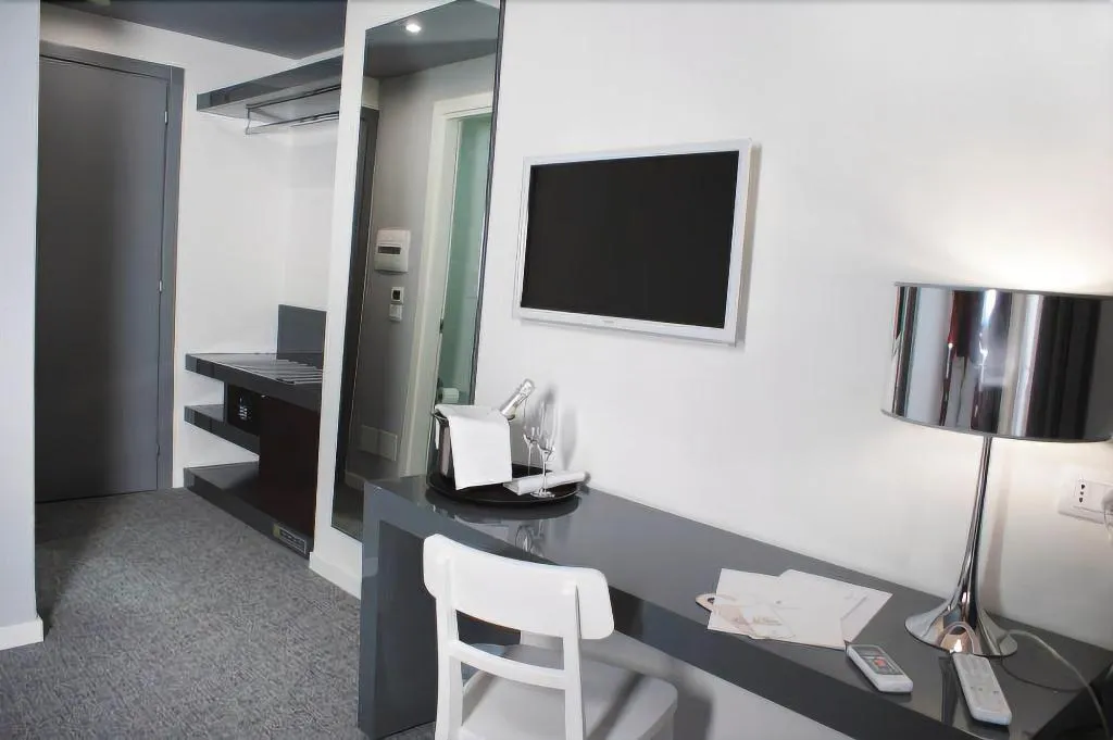 Room, Leopardi Business Hotel, Naples