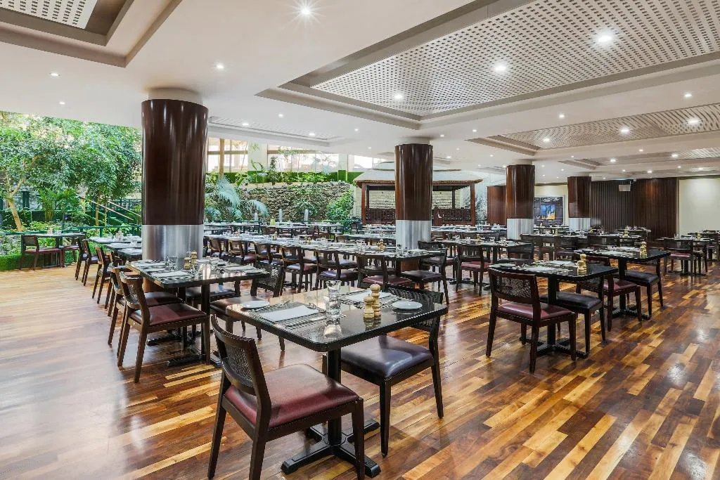 Restaurant, Radisson Blu Resort, Sharjah, Dubai