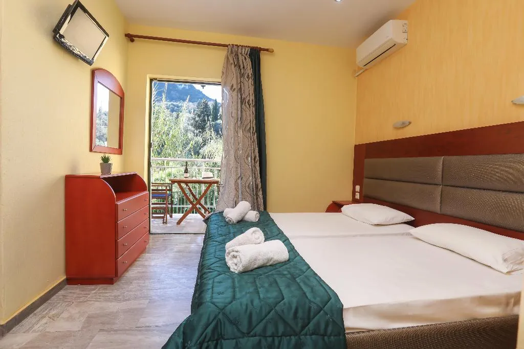 STUDIO CAPACITY 2 Room, Kerkyra Studios & Apartments, Corfu