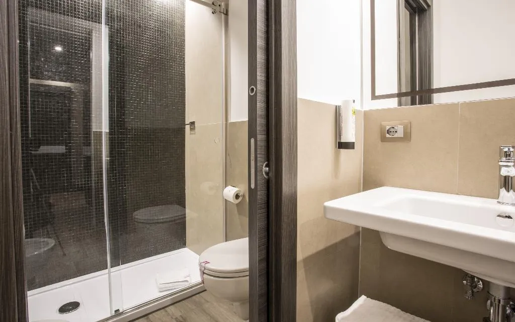 General view, The Guardian Hotel, Rome