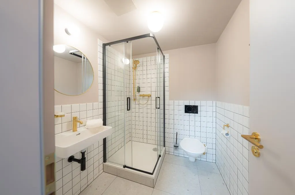 TRIPLE SUPERIOR WITH AIR CONDITIONING Room, Beranek, Prague