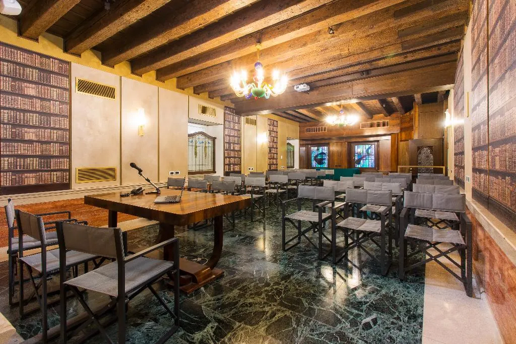 Conferences, Saturnia & International, Venice
