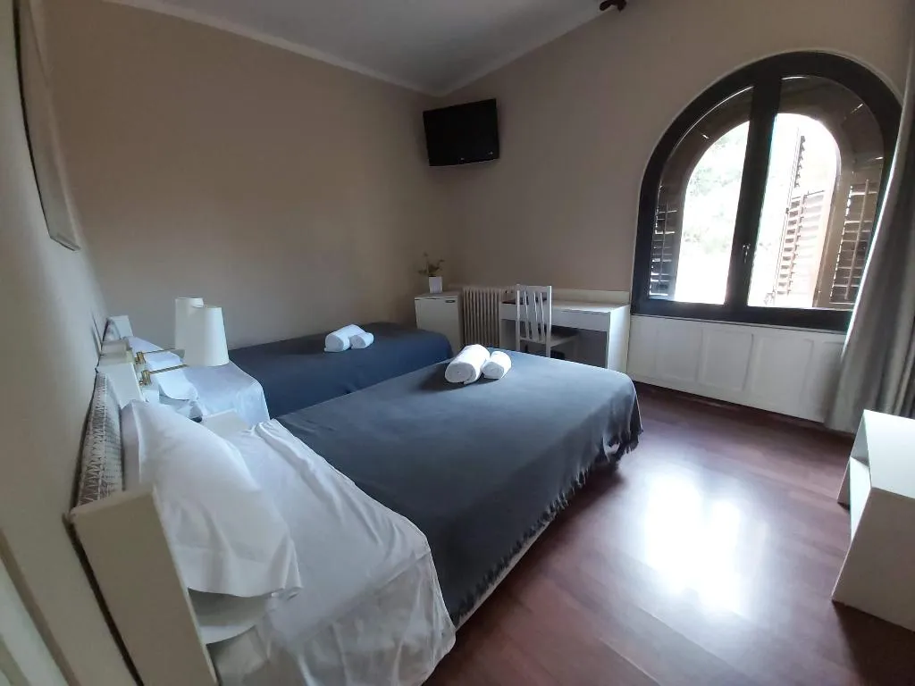 TWIN STANDARD Room, El Castell Hotel, Barcelona