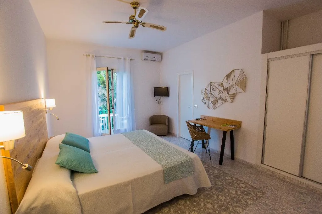 Double or Twin SEA VIEW Room, Tagomago, Ibiza