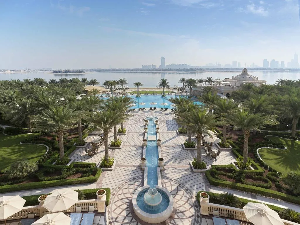 Terrace, Raffles The Palm Dubai, Dubai