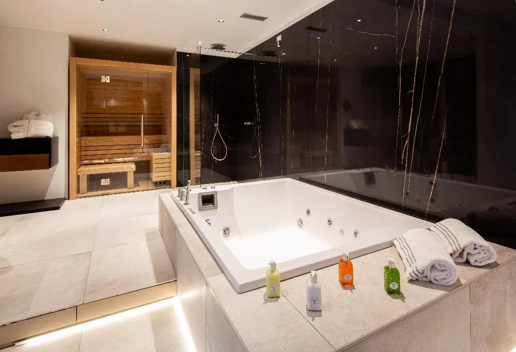SUITE EXECUTIVE Room, The Corner Duomo Hotel, Naples