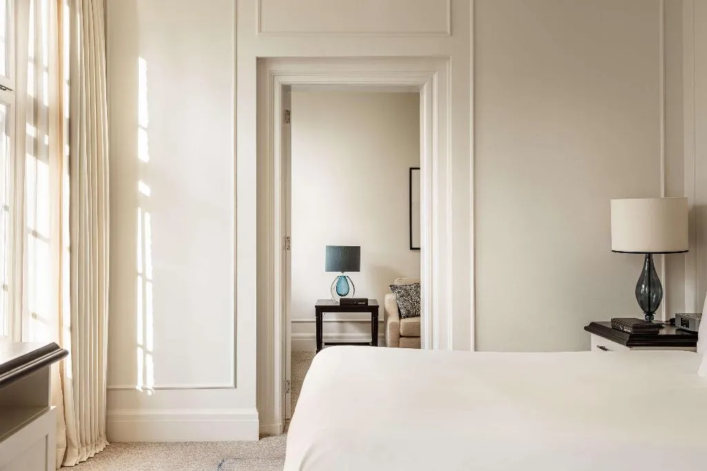 SUITE KING SIZE BED Room, Waldorf Astoria Amsterdam, Amsterdam