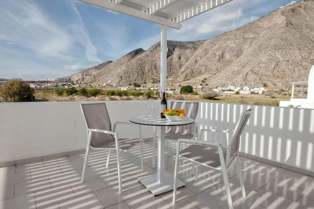 Terrace, Aspro Phos, Santorini