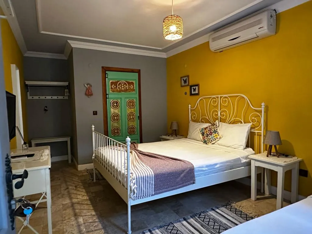 TRIPLE STANDARD Room, Perperene Konağı, Izmir