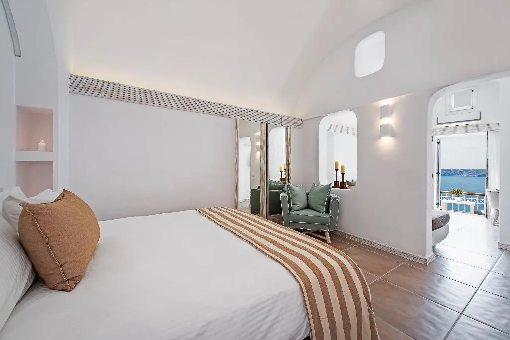 SUITE DELUXE SEA VIEW Room, Athina Luxury Suites, Santorini