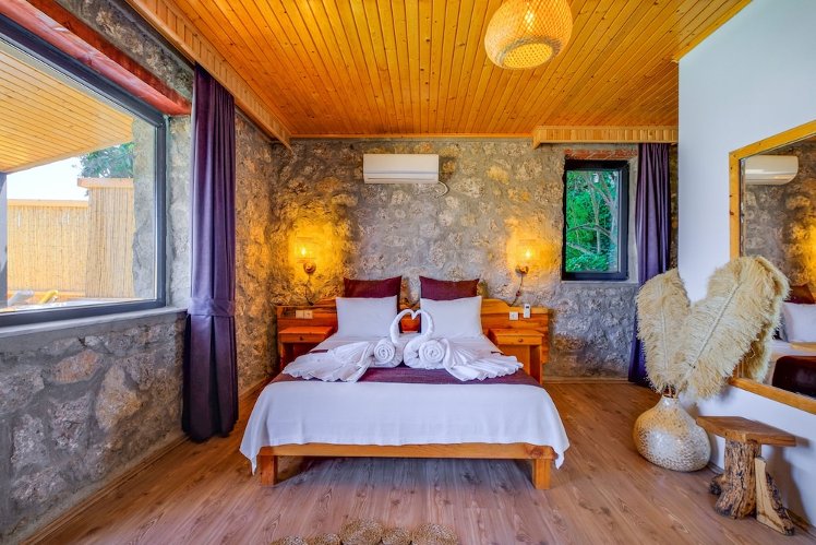 Faralya Yörük Evi, Dalaman