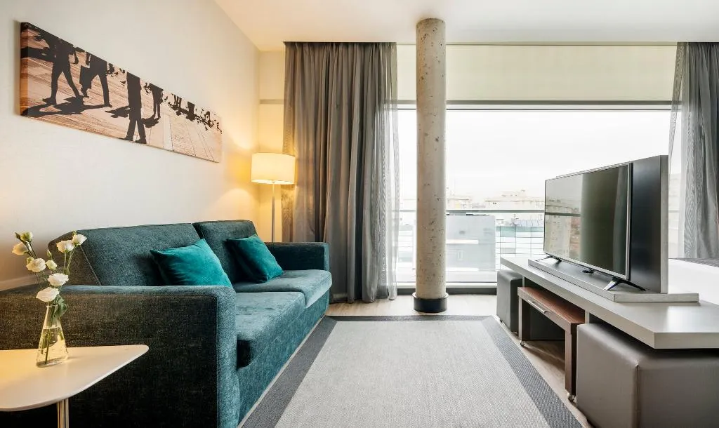 DOUBLE SUPERIOR Room, Ilunion Atrium, Madrid
